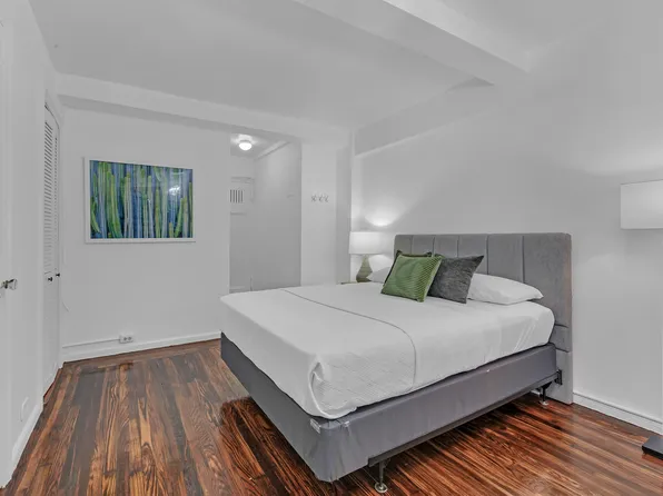 45 Tudor City Place image 10 of 18