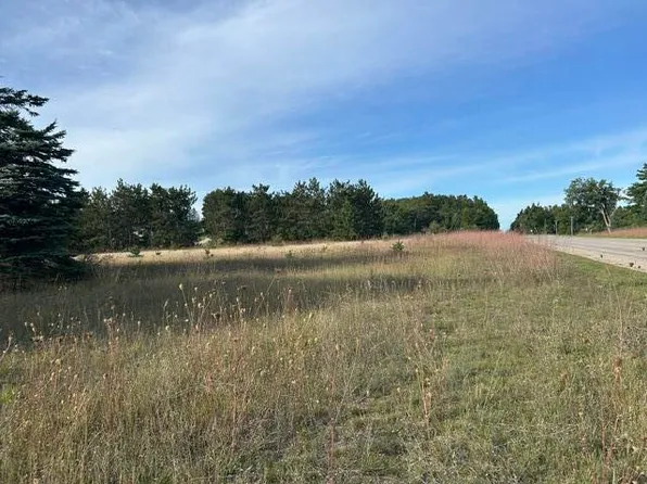 S Straits Hwy, Vanderbilt, MI 49795
