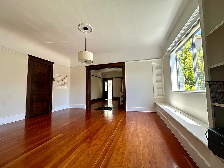 2634 Regent St #A — Photo 2
