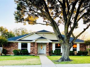 920 Ledgemont Dr, Plano, TX 75025