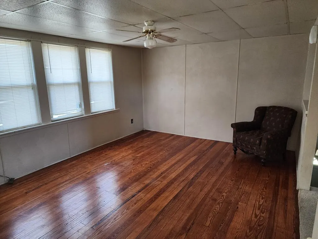 140 Rambo St, Apt 3 — Photo 3