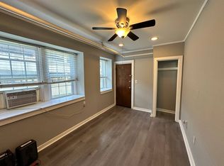 127 E 46th St APT 13, Kansas City, MO 64112