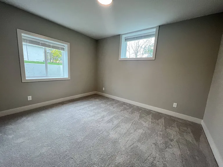 1533 SW Hedgewood Ln — Photo 36
