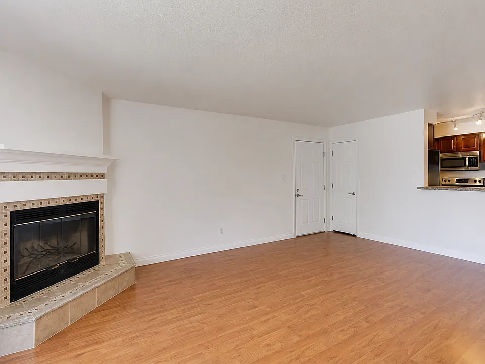 2606 S Durango Dr #246