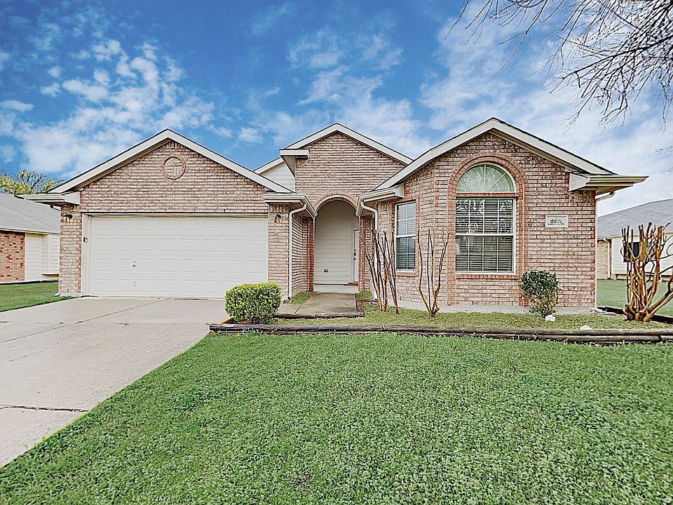1st image of 209 Tanglewood Pl