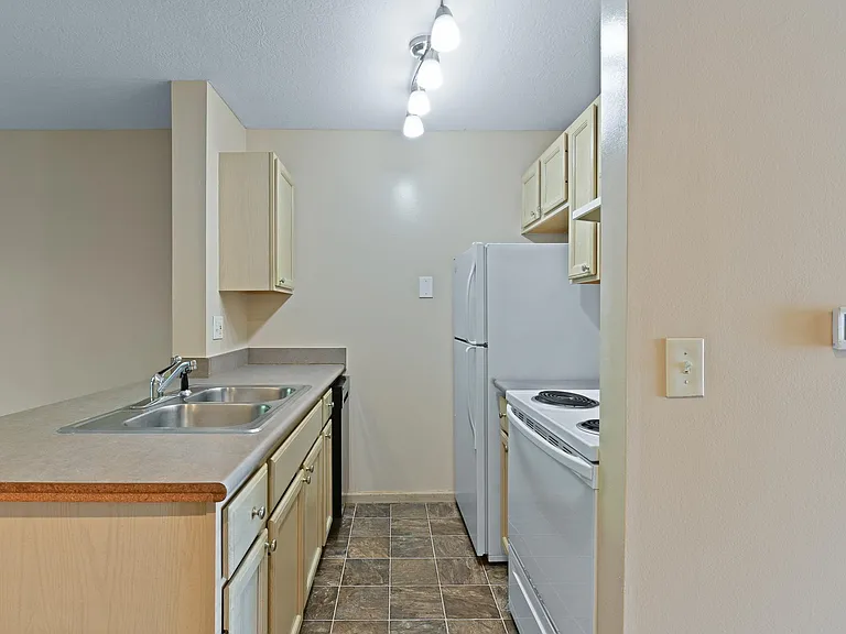 Heritage Glen — Photo 39