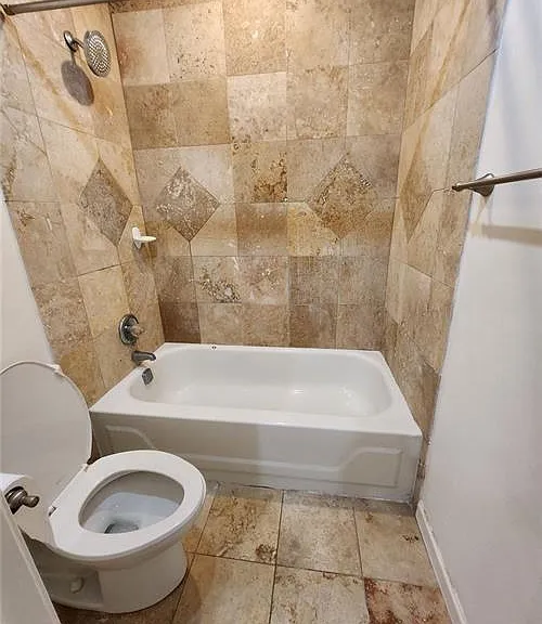 23311 Plantation Dr NE — Photo 12