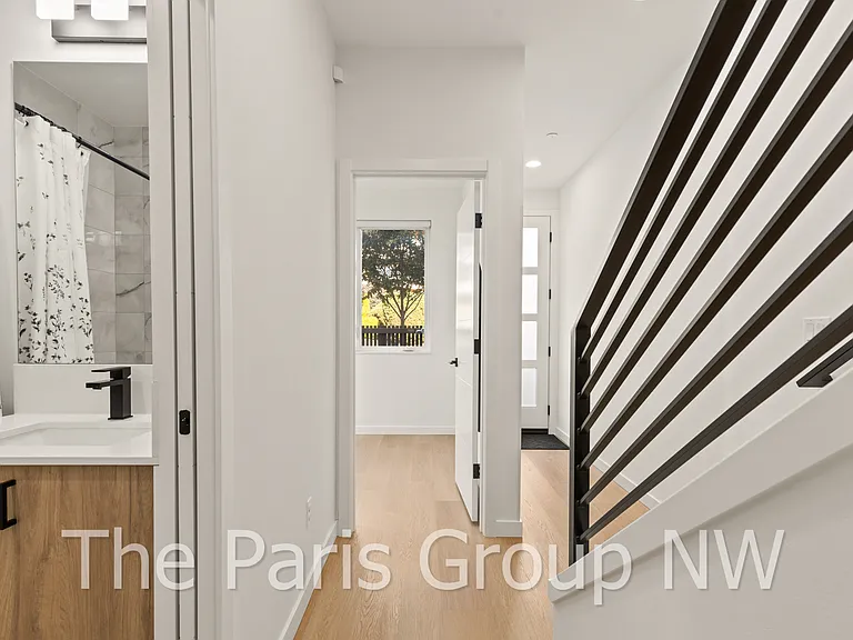 8453 Delridge Way SW — Photo 8