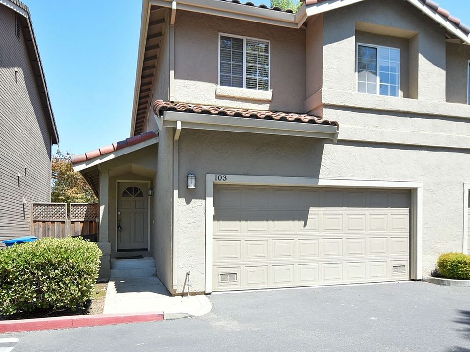 1st image of 103 Chalet Woods Cir