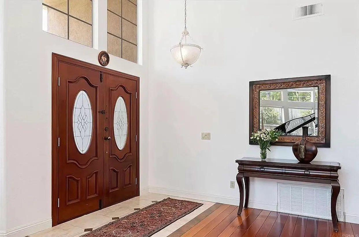 3 bed, 2.5 bath, 2000 sqft, $3,900 — Photo 3