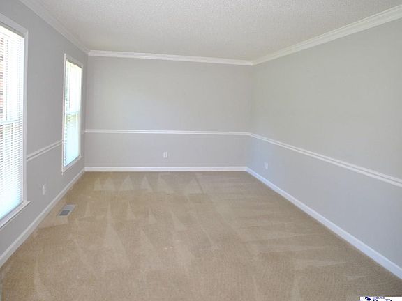4th image of 2609 Whirlaway Ave