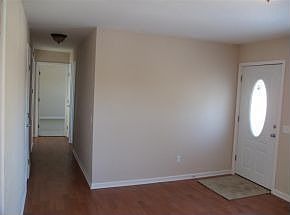 4th image of 360 Woodcrest Dr
