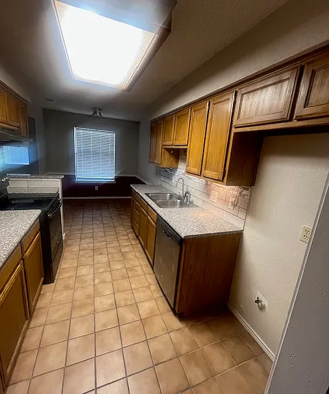 409 Walnut Creek Dr — Photo 15