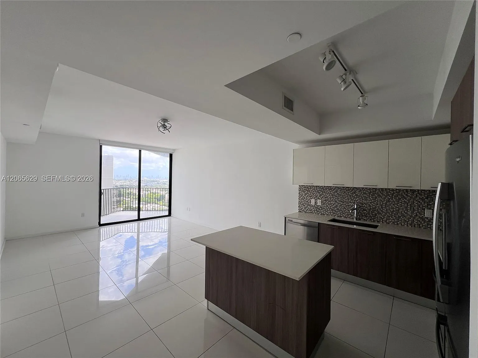 5300 Paseo Condo — Photo 4