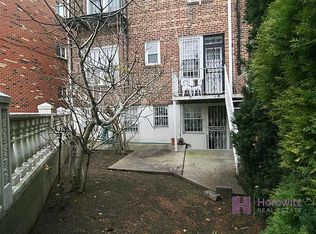 3091 47th St #1, Astoria, NY 11103