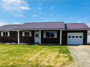 44 Hawthorn Way, Millwood, WV 25262