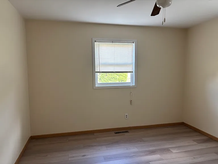 530 Terrace Dr — Photo 16