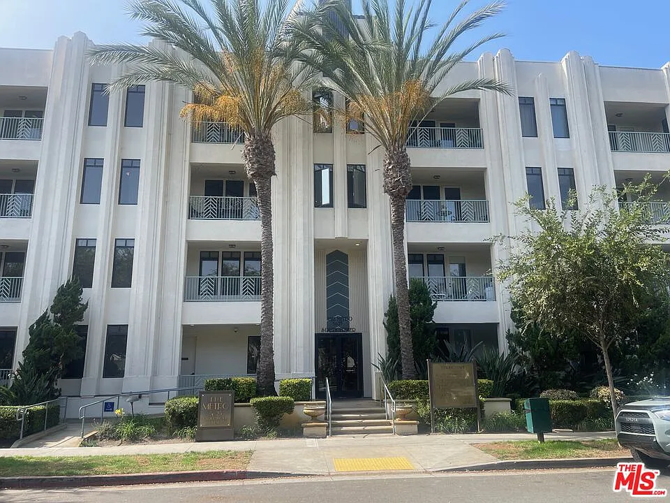 5625 S Crescent Park W #106