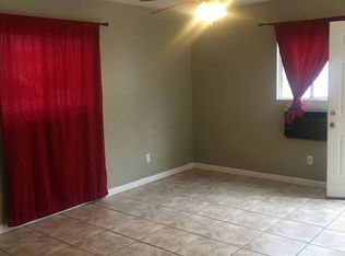 2824 1/2 16th St, Bakersfield, CA 93301