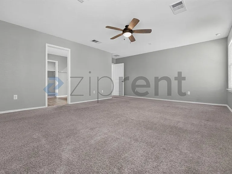 536 Ayinger Ln — Photo 21