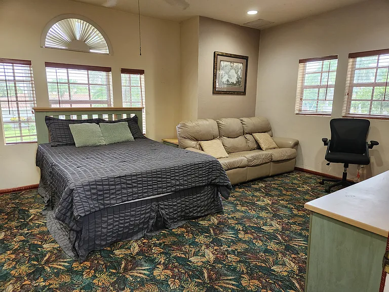 Cypress Lake Cir — Photo 4