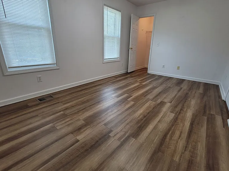 160 2nd St #110 — Photo 28