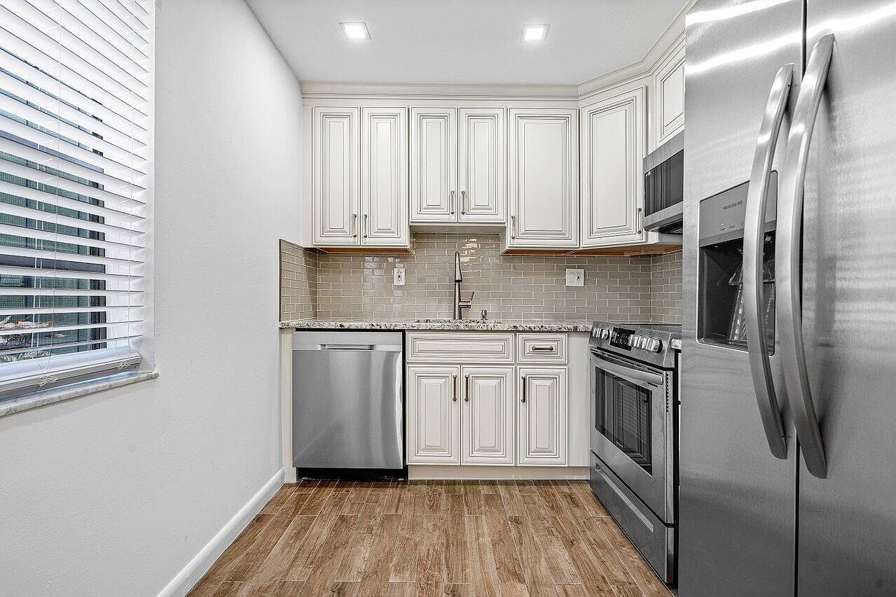 884 Normandy S, Delray Beach, FL 33484 | Zillow