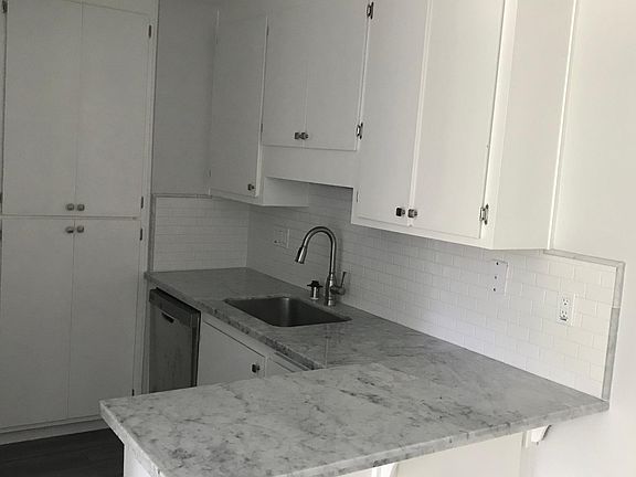 4th image of 1760 Halford Ave Unit 363