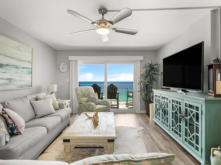 5801 Thomas Dr #818 — Photo 36