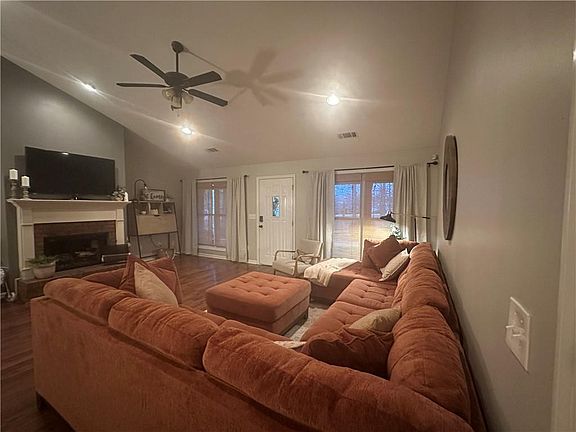 3rd image of 665 Lee Road 222