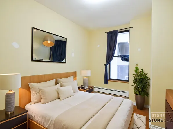 304 W 92nd St, New York, NY