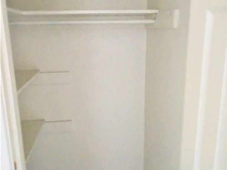 528 Texas St NE — Photo 9