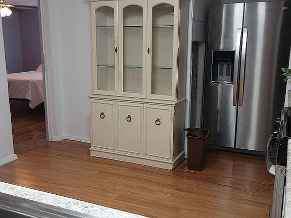 3rd image of 44650 Forest View Rd