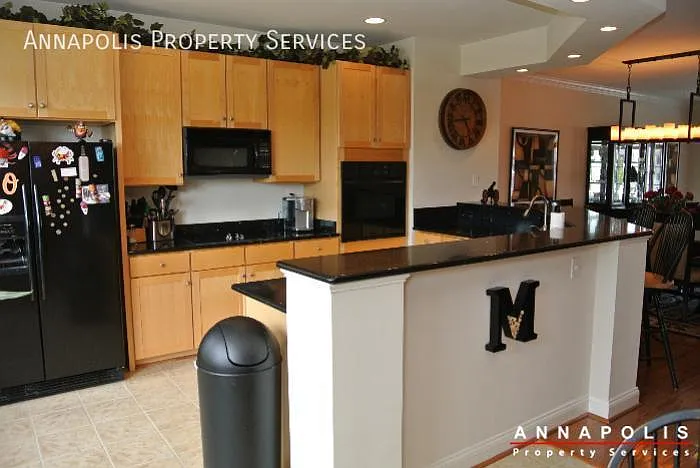 902 Kestrel Ct — Photo 4
