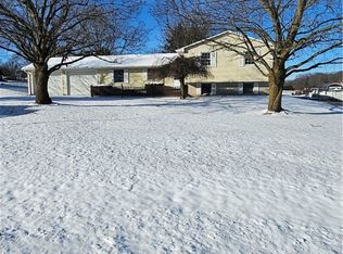 1871 Cliff Dr, Salem, OH 44460