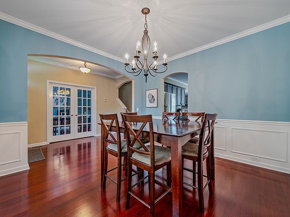 3rd image of 438 Laurel Hills Dr