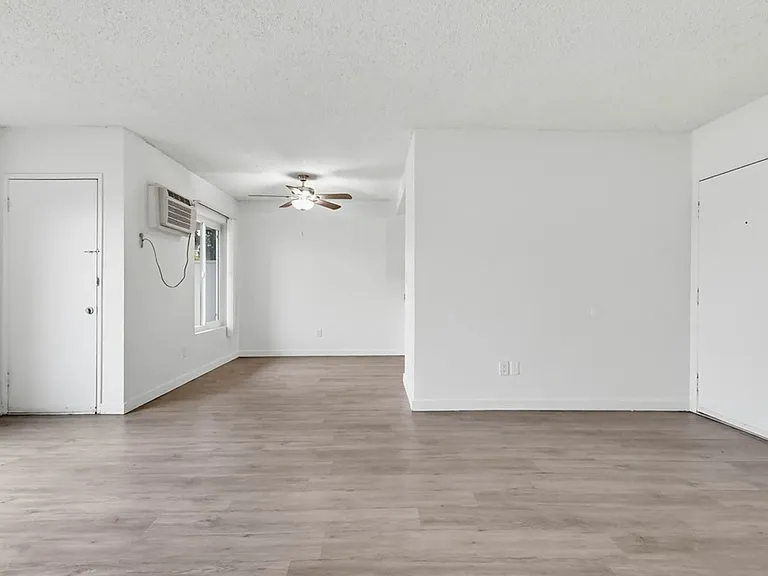 660S Garfiled — Photo 24