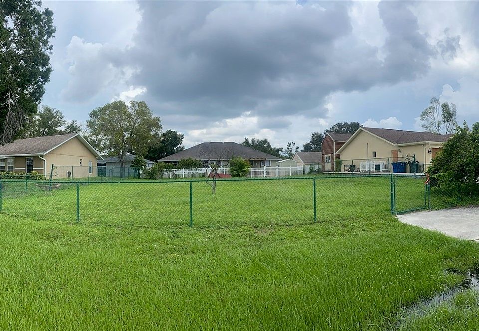 2nd image of 16264 Horizon Rd