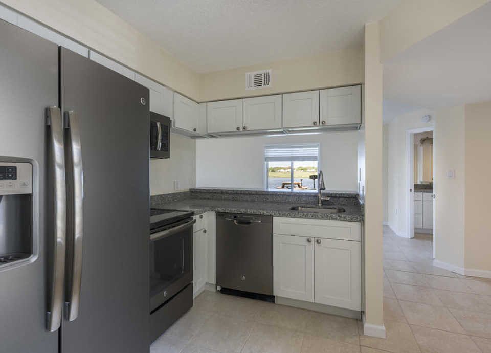 1st image of 1308 The Pointe Dr