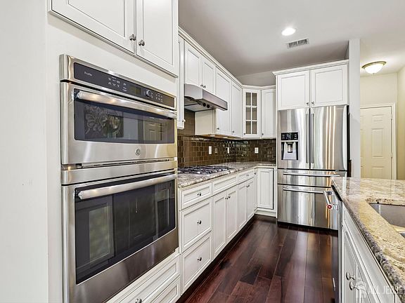 2nd image of 204 Ellsworth Way