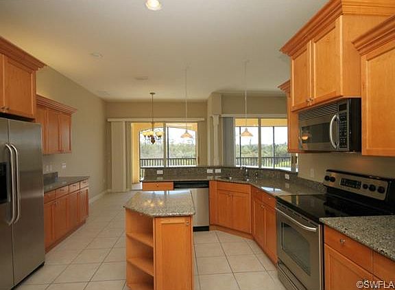 4th image of 8543 Via Lungomare Cir