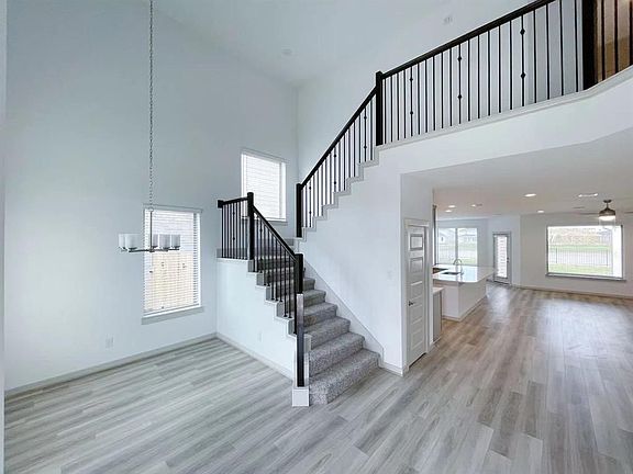 4th image of 28330 Hannahs Harbor Ln