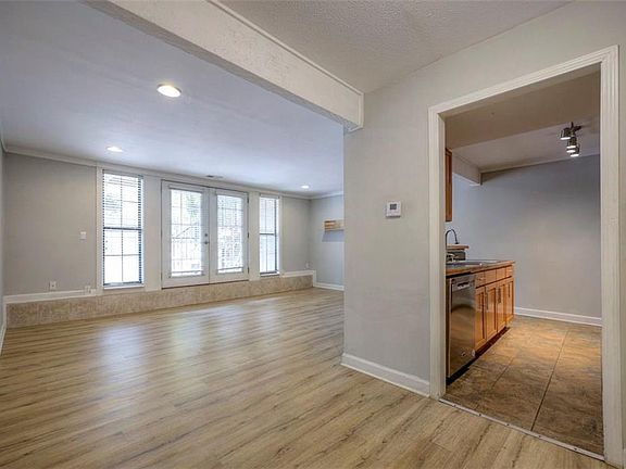4th image of 4727 Jarboe St APT 81