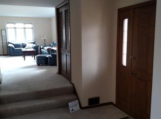 5576 Moonlight Dr, Waunakee, WI 53597