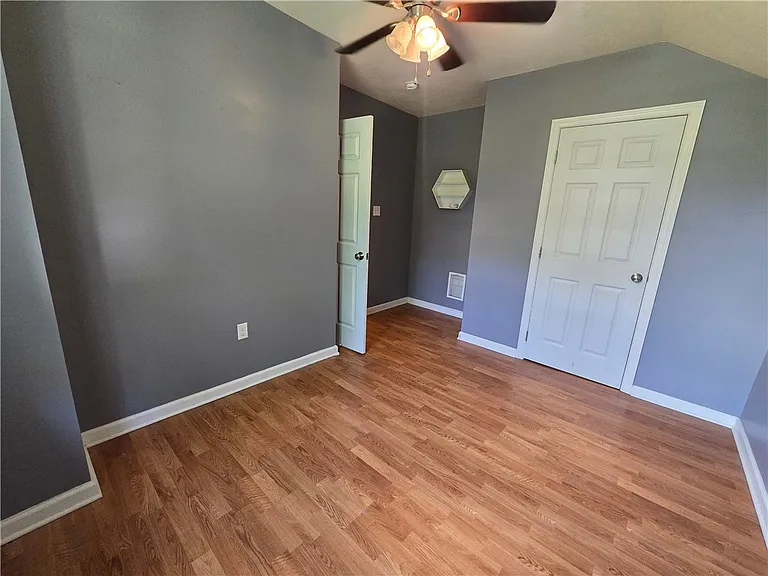 1602 Fallowfield Ave — Photo 24