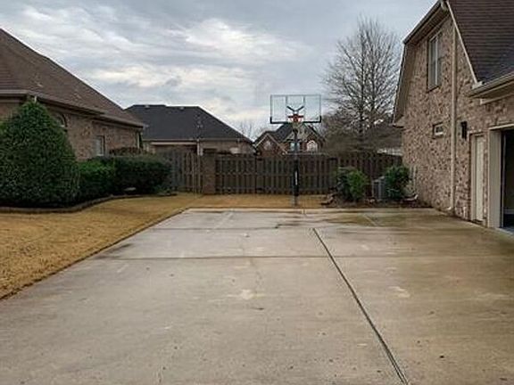 4th image of 106 Carlton Woods Dr