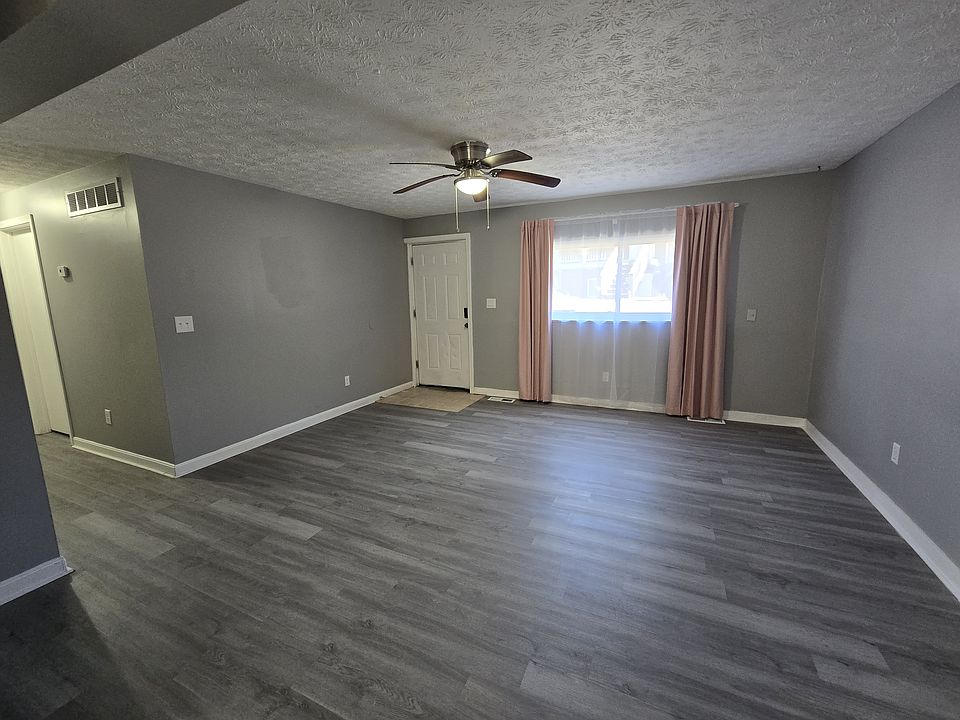 1st image of 467 Zahn Dr APT D