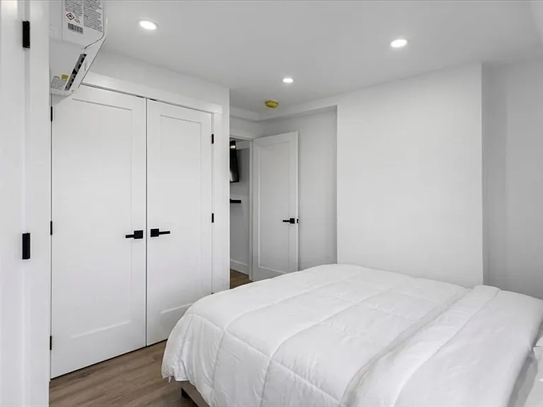 6 Goodwin Pl #4 — Photo 12
