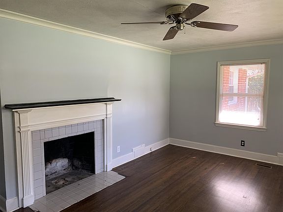 3rd image of 641 Allister Dr