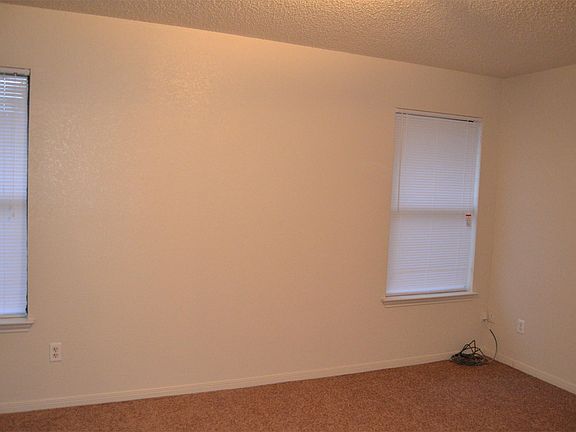 4th image of 101 Northern Dove Ln #B